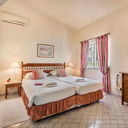 Mng Elliott37 Villa *