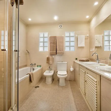 Mng Elliott37 * Vale do Lobo