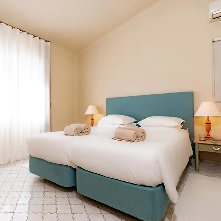 Mng Elliott37 Villa *