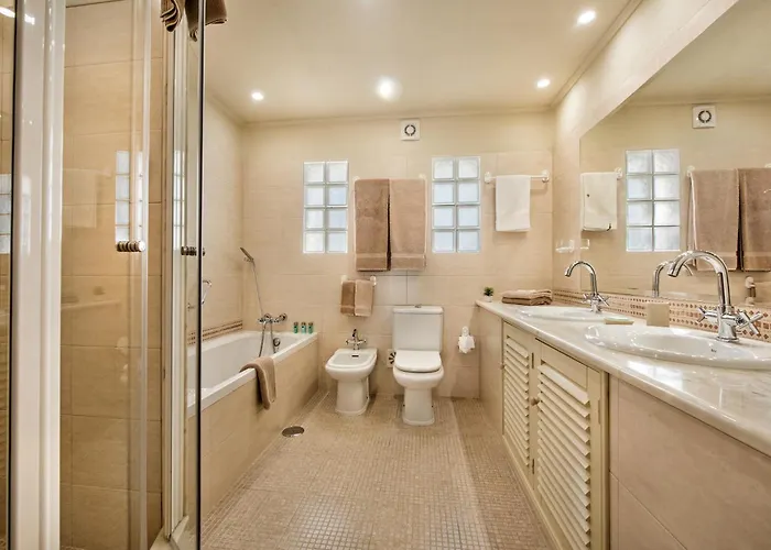 Mng Elliott37 * Vale do Lobo